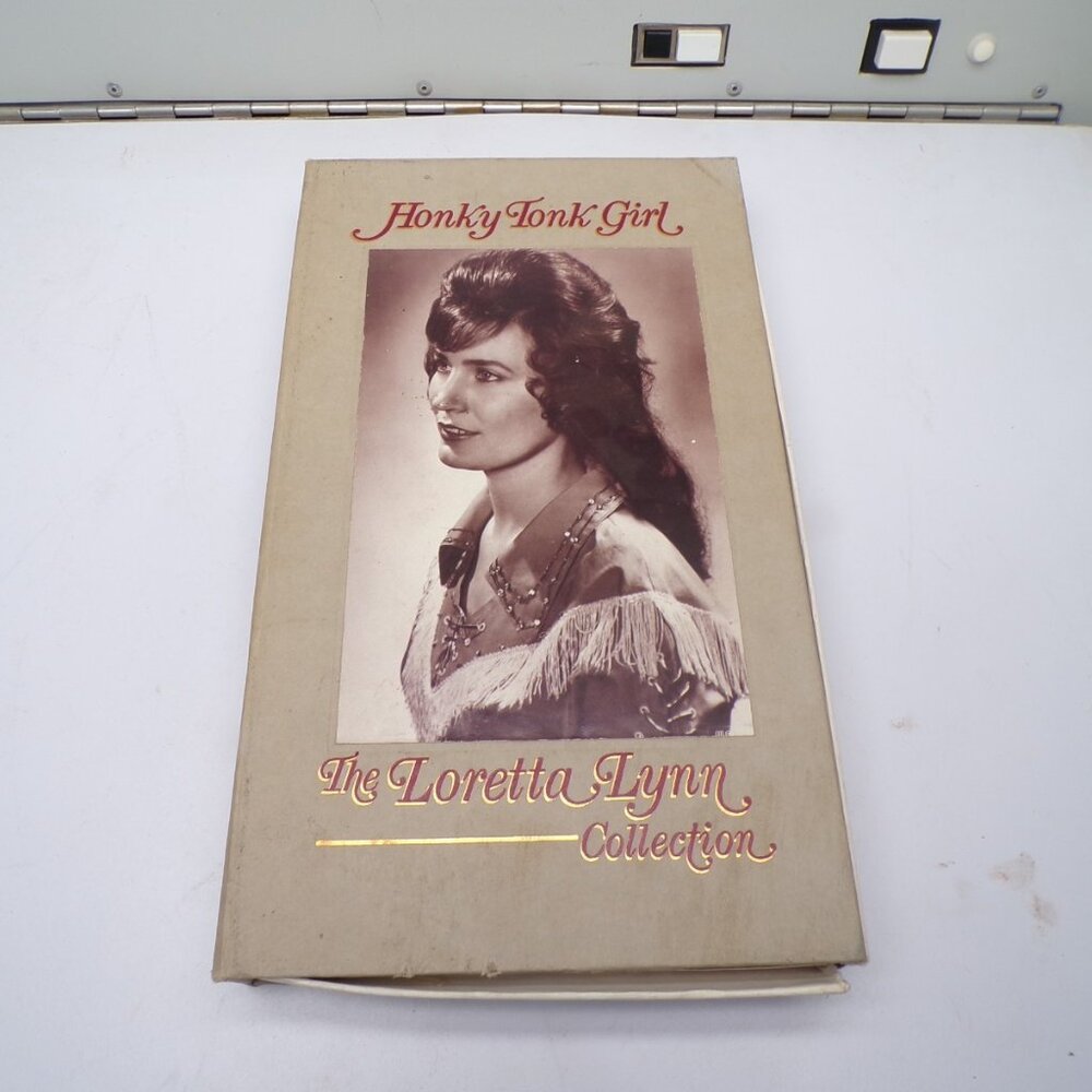 The Loretta Lynn Collection; Honky Tonk Girl - 3 Cassettes